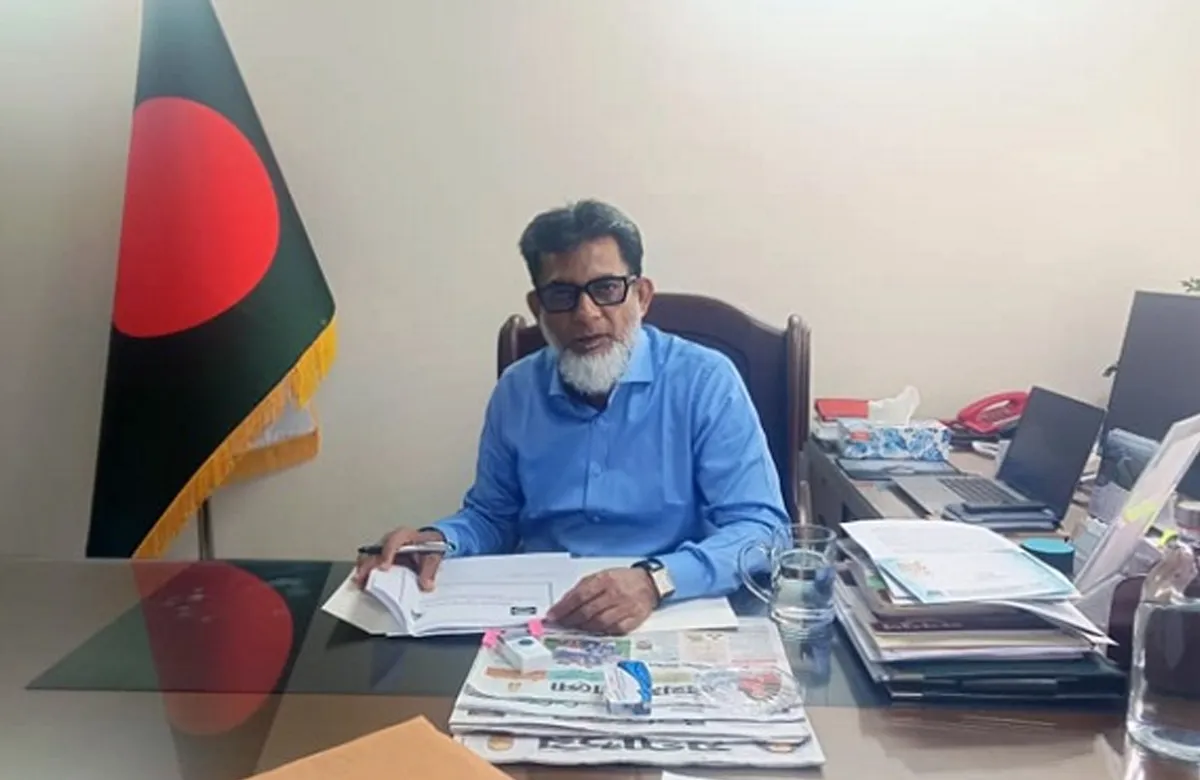যাত্রীচাপ কমাতে রেলে যুক্ত হচ্ছে নতুন ইঞ্জিন ও কোচ