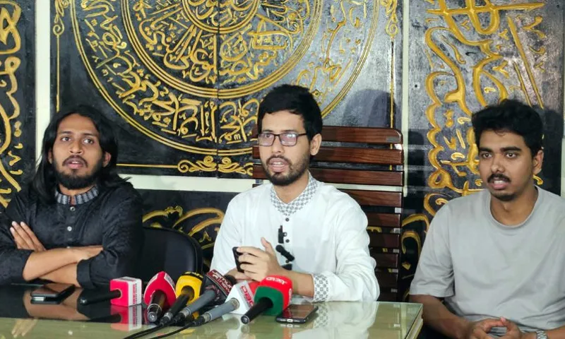 ছাত্রলীগকে ডিফেন্ড করা সাংবাদিকদের বিরুদ্ধে ব্যবস্থা নিব: রাকসু ভিপি